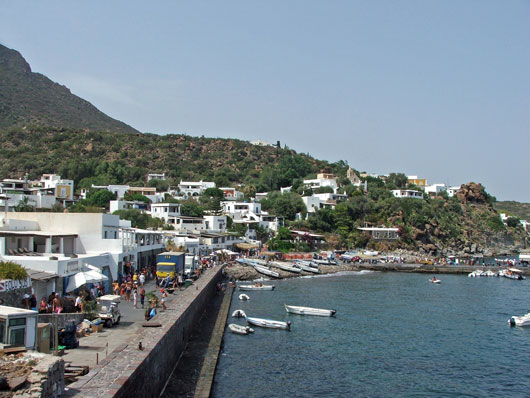 Panarea - vista del porto
